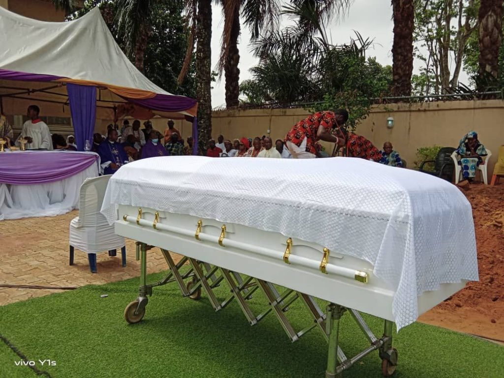 Edward Okeke  Laid To Rest At Nawgu Dunukofia Council Area