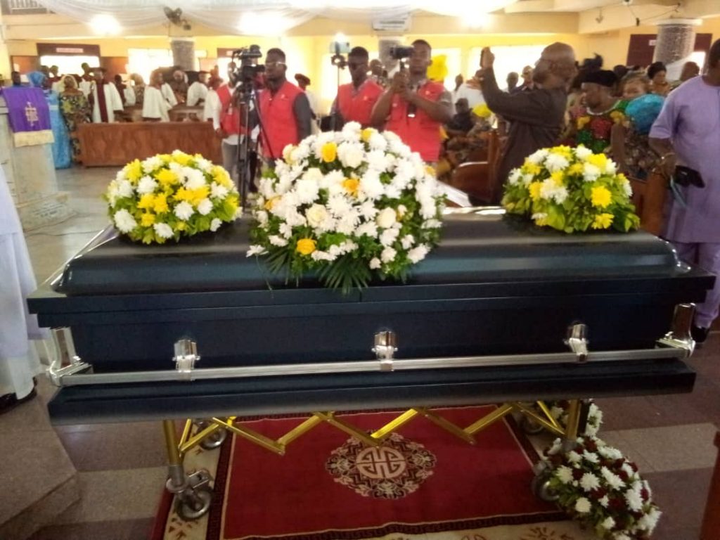 Benson  Onwuamaegbu Laid To Rest At Oba, ldemili South Council Area