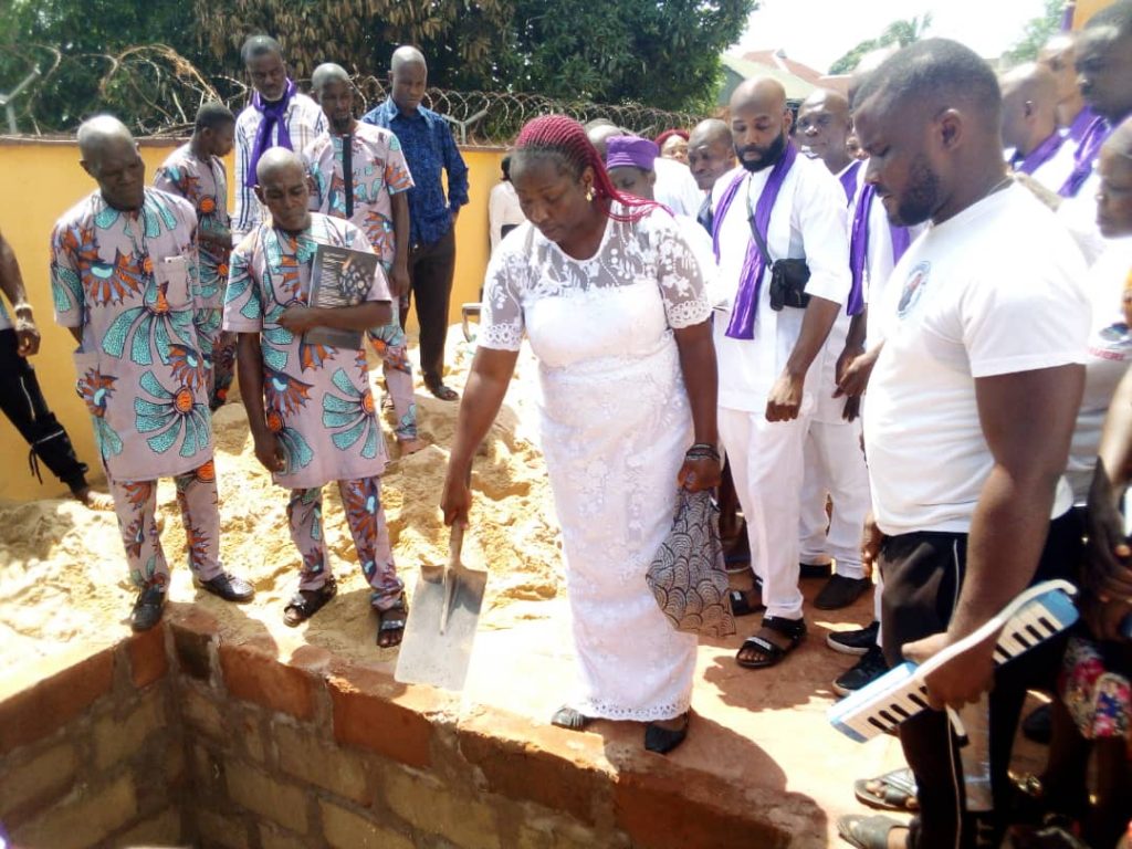 Egwuonwu-Jideani Buried At Umueri Anambra East Council Area