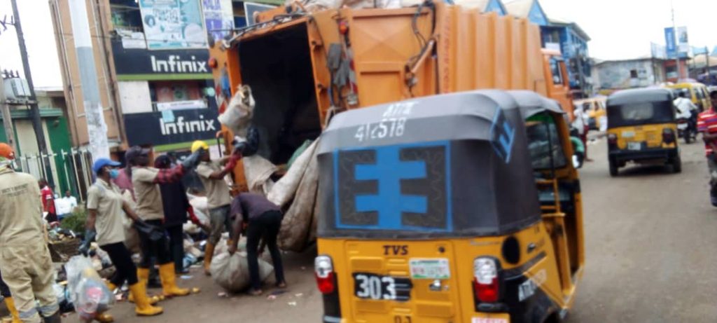 Eke Awka Market Traders Hold Routine Clean Up Exercise