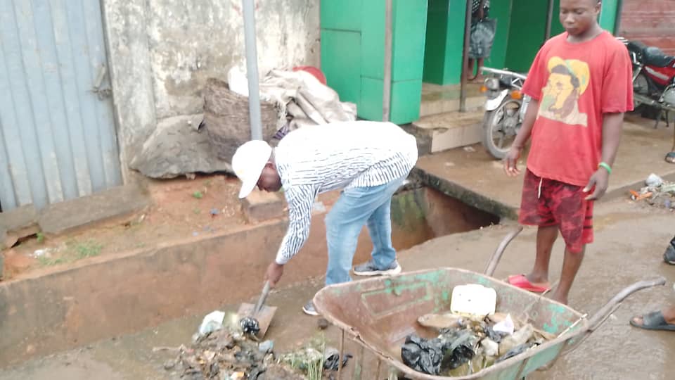 ASWAMA Chairman Ezenwaji Unhappy With Nkwo Amaenyi Market Traders Over None-compliance With Monthly Market Sanitation Exercise