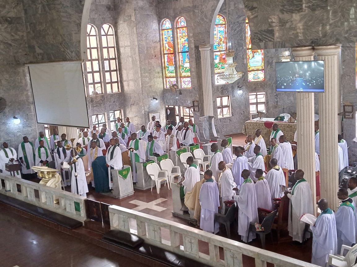 Anglican Diocese of Aguata Collates, Installs and 8 Statutory Canons ...