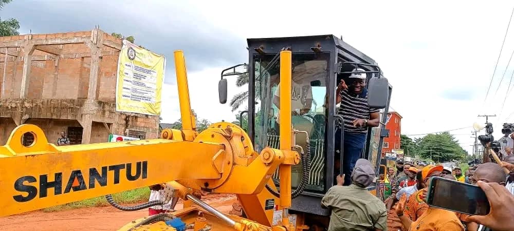 Soludo Flags Off Reconstruction Of Awa-Ndiukwuenu-Okpeze – Amansea Road