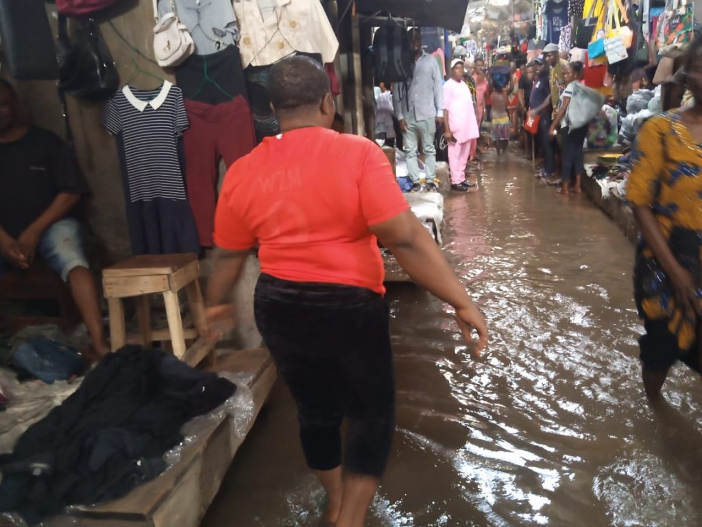 Flood Sacks Traders At  Ogbokirika Section Of  Onitsha Main Market