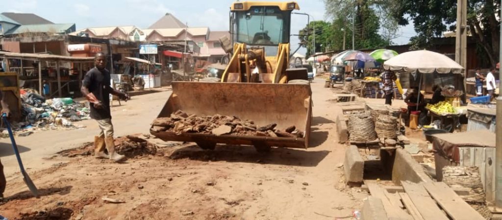 Palliative Work Commences On   Ukwu Oji Axis Of Government House Awka  Road