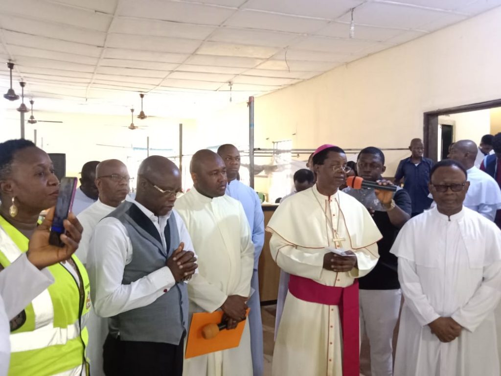 Bishop Ezeokafor  Celebrates 70th Birthday Anniversary With Patients Of COOUTH Awka, Offsets Outstanding Hospital Bills