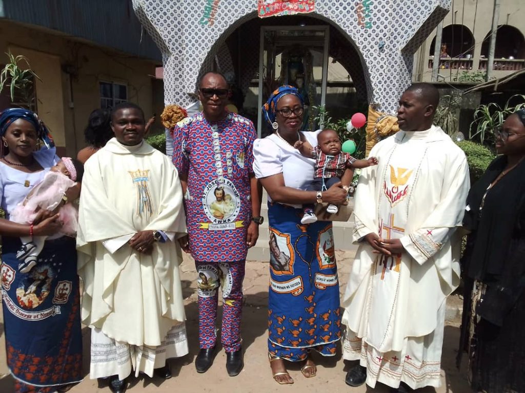 ASPHCDA Executive Secretary Ezenyimulu  Dedicates Child In Awka