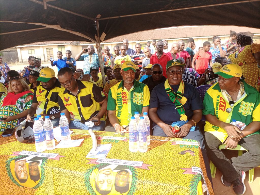 2023 : APGA Candidates Take Campaign To  Oba-Ofemili, Ugbene, Others