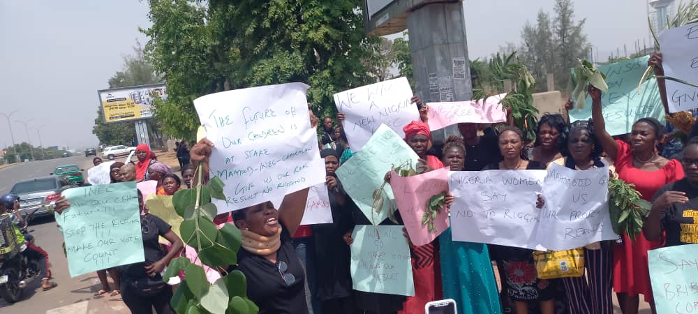 Poll Results : Women Protest At National Collation Centre Abuja, Threaten To Go Naked