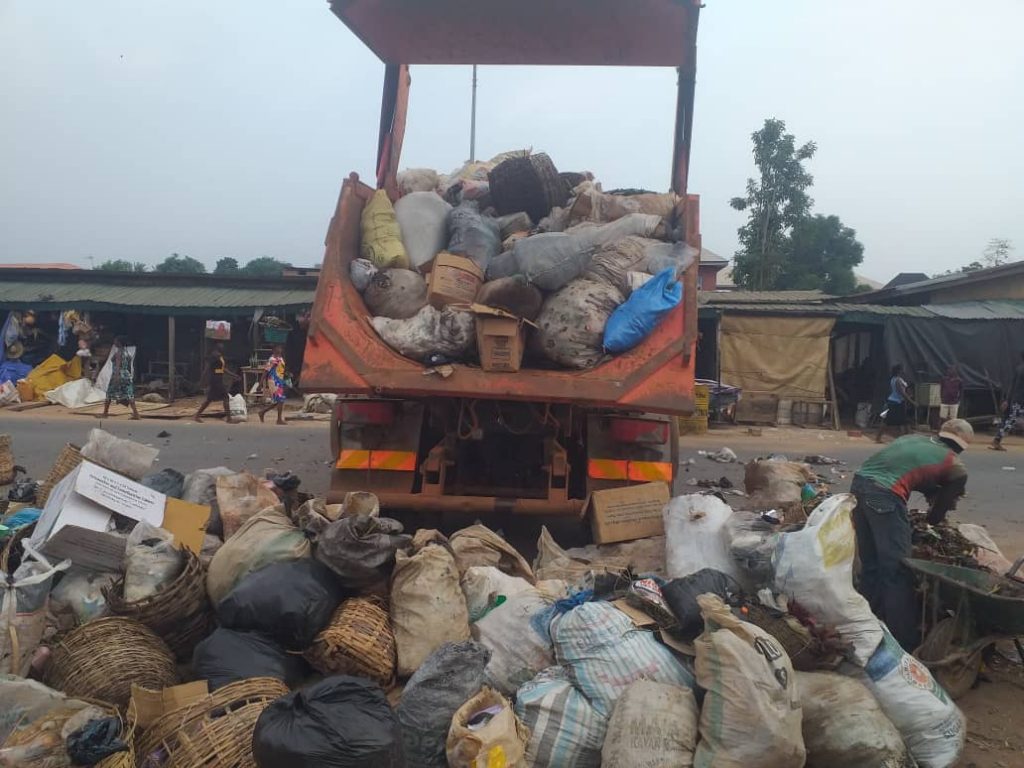 Anambra Monthly Sanitation Exercise Records Large Turnout Of Residents In Dunukofia Council Area