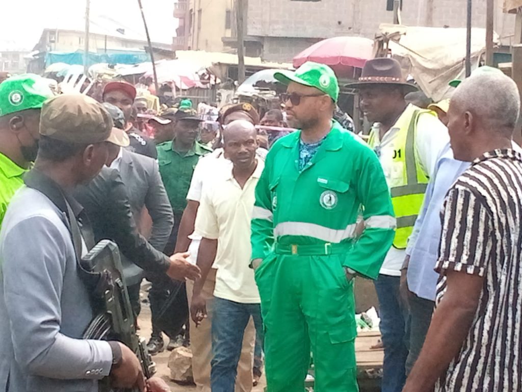 Positive Reactions Trail Massive Desilting Of Drainages On Roads Around Ochanja Market Onitsha Axis