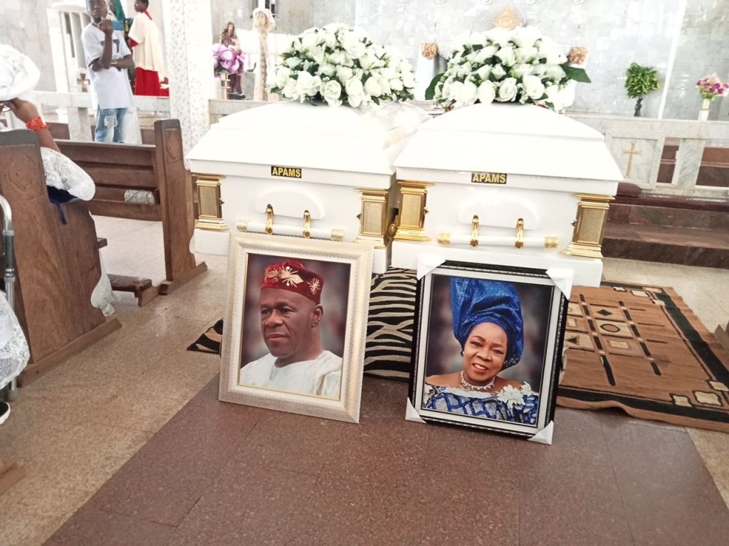 Anthony  Anumba,  Wife Bertha Buried At Awka-Etiti,  Idemili South Council Area