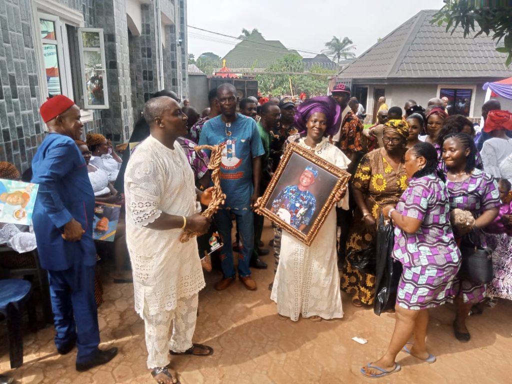 Cyprian Obelle  Buried At Nawfia, Njikoka Council Area