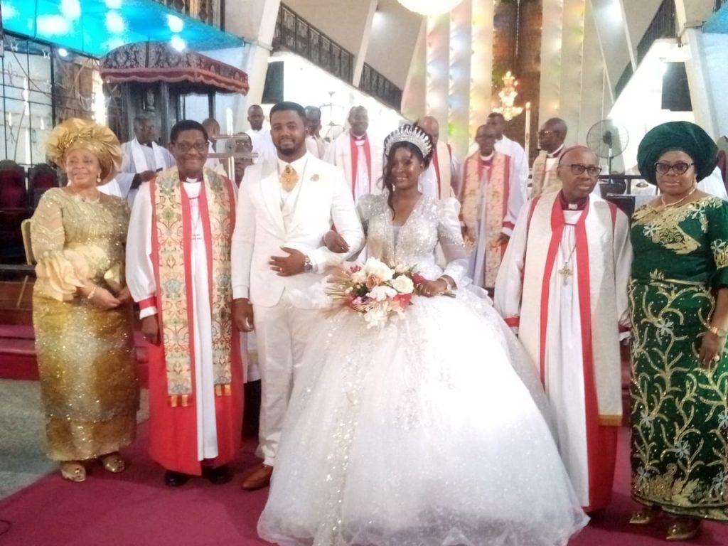 Chibuzor Okoye Of Isiakpu Nise Weds Adaeze Ugwunze Of Isu Ebii Oba Idemili South Council Area