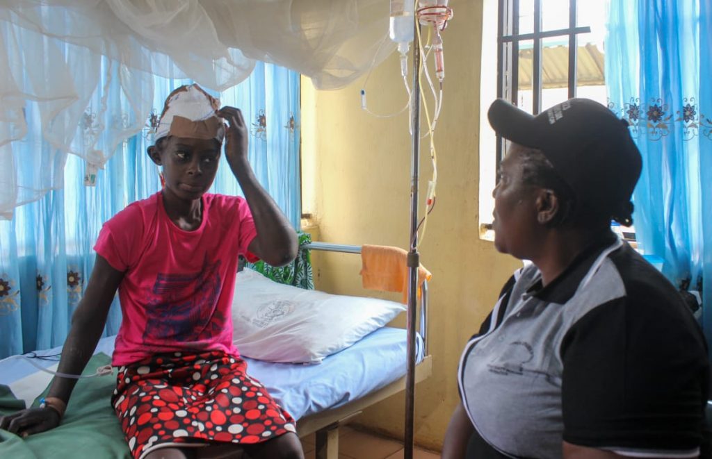 Anambra Women Affairs Commissioner Visits  Rescued Victim Of Attempted Homicide In Hospital