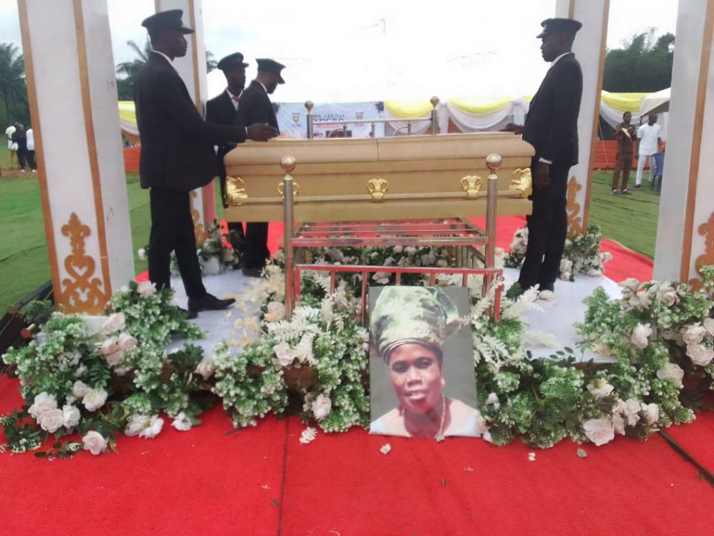 Late Mrs. Cecilia Ozigbo Buried At Amesi