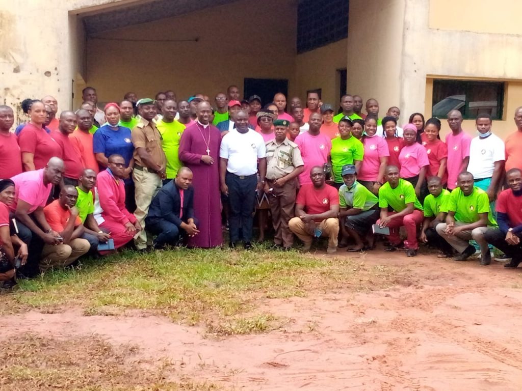 Birthday Celebration : Bishop Amah Visits Nigeria Correctional Service