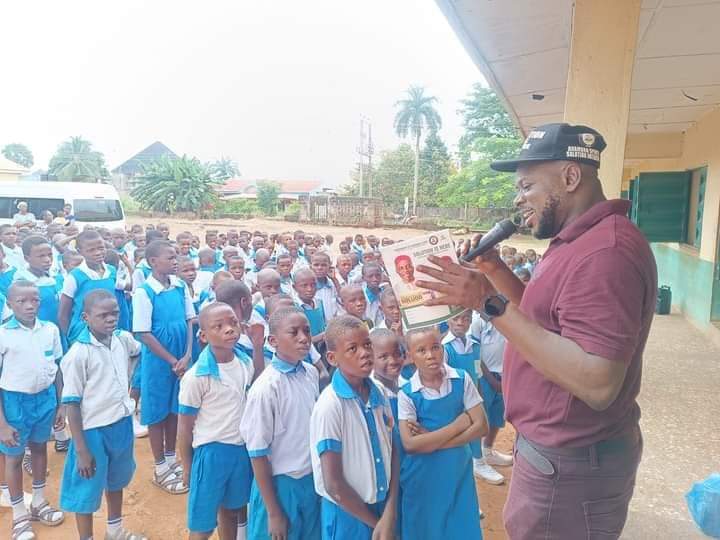 Awka  North TC Chairman Commences Distribution Of Writing Materials To Pupils, Students