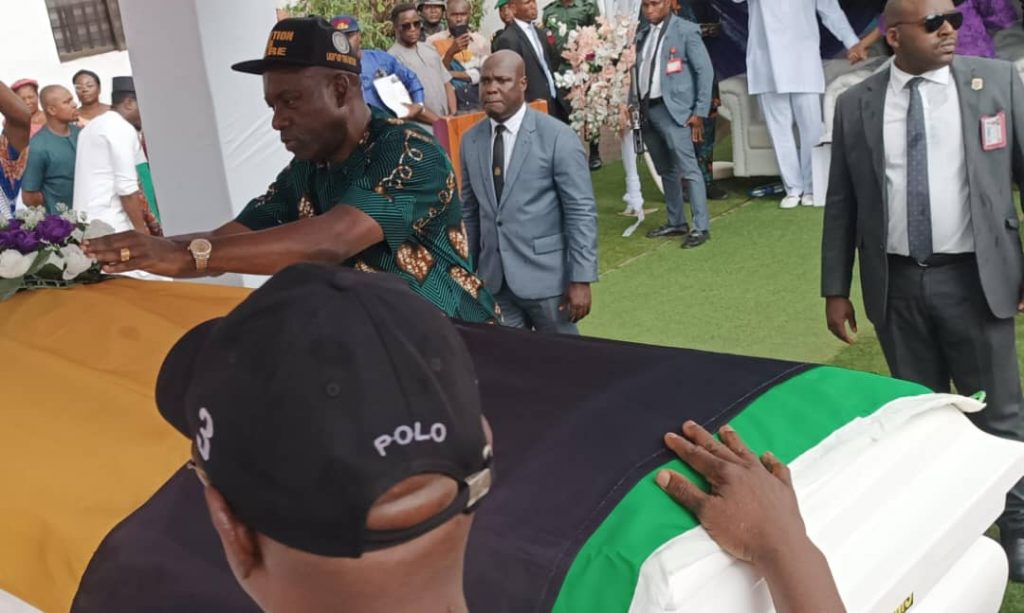 Former Governor Mbadinuju Begins Final Journey As Anambra State Govt Holds Valedictory Session In Awka