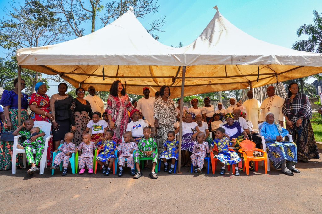 Yuletide : Mrs.  Soludo  Begins  Charity Visits To   Orphanages, Welfare Homes