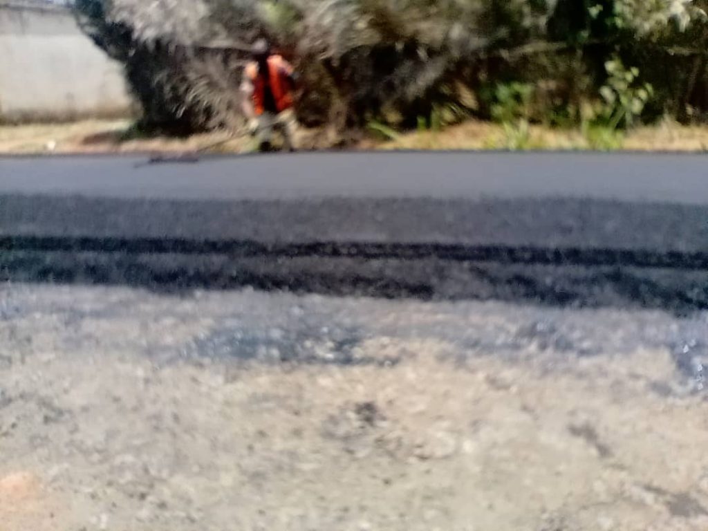 Asphalting  Commences On   Oyeagu Abagana-Nimo Road Project