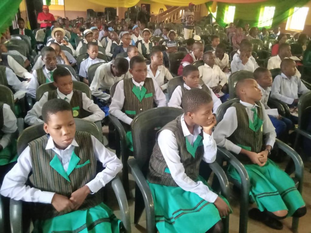 Okwukwe Ezeobiora Of Marist Comprehensive College, Nteje Wins Science Quiz Competition