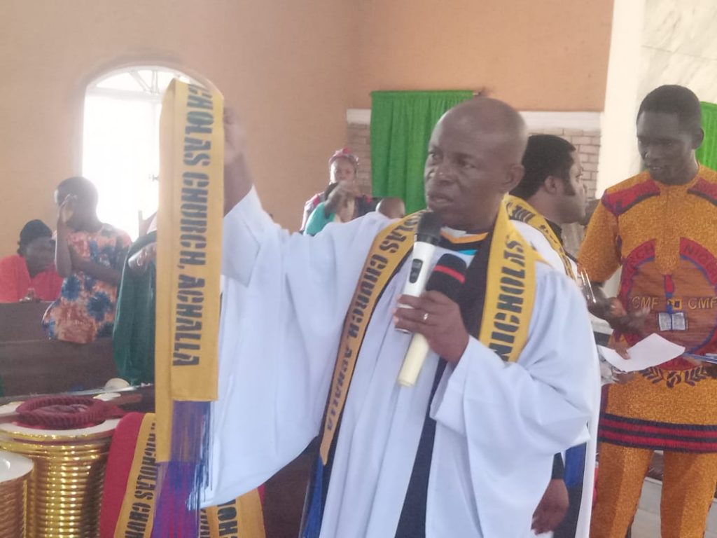 Anglican Priest  Charges Fathers On Proper Parenting