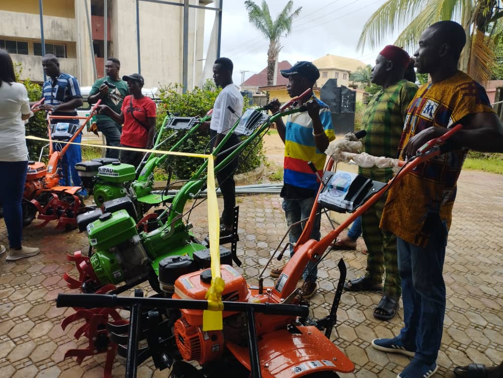 Women , Youth Farmers In Anambra Receive  Rice Production Equipment , Creche Furniture Under  VCDP-AF