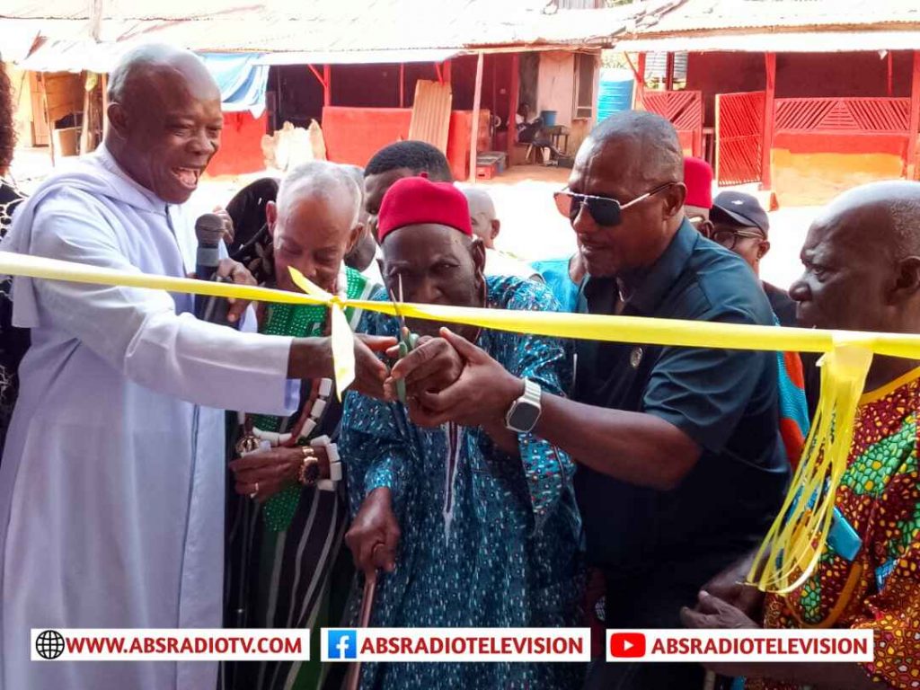 Medical Practitioner Ibezim Donates Hall To Amikwo Awka  In Memory Of Father