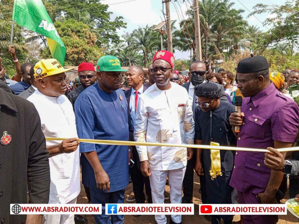 Soludo Inaugurates Solar Light Project In Ndiowu