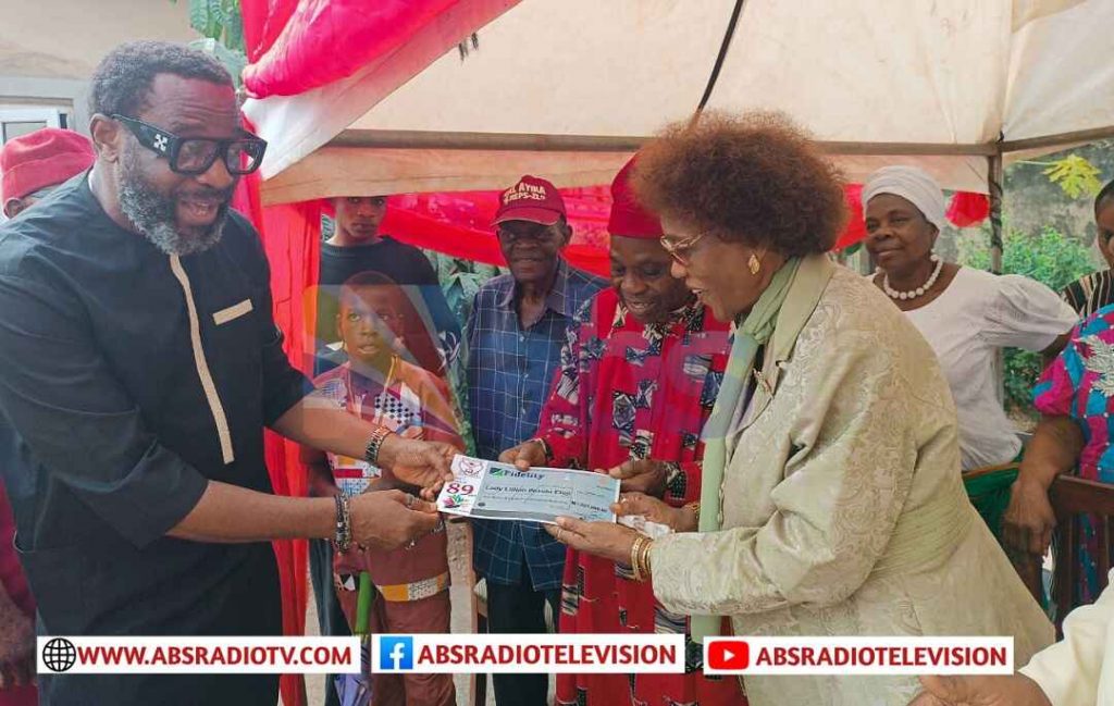 1989 Class Of Federal Government College, Enugu Honours   Former Biology Teacher  Eloji After 36 Years