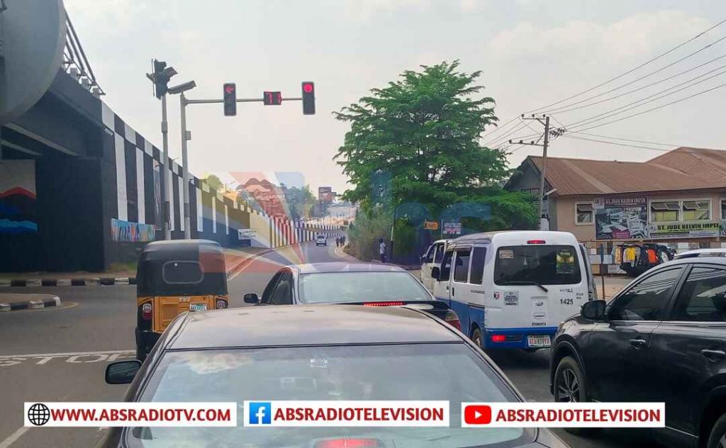 Former Information Commissioner In Imo State Owuamalam Extols Anambra State Govt For Installing Traffic Lights